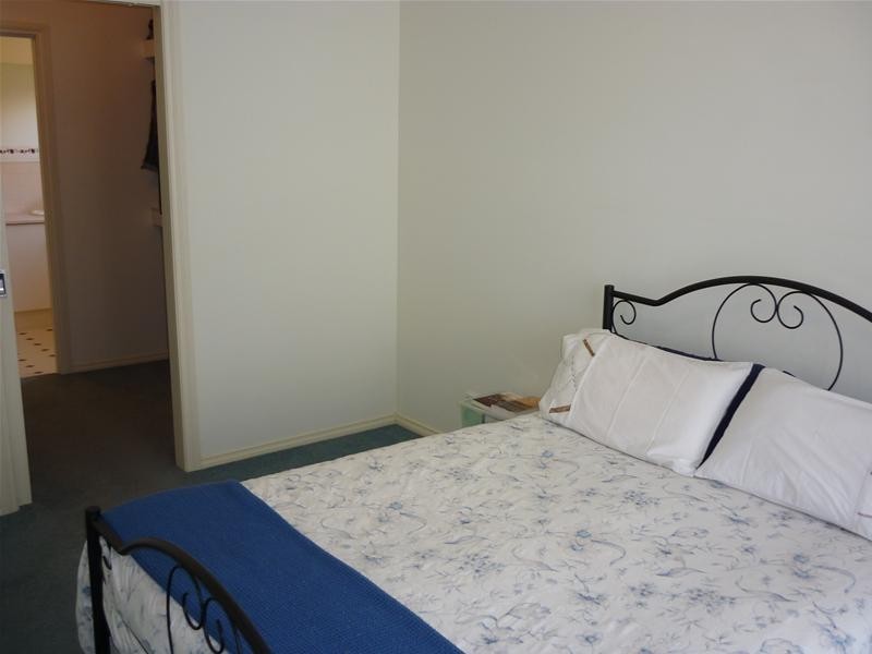 28 Condada Avenue, Park Holme SA 5043