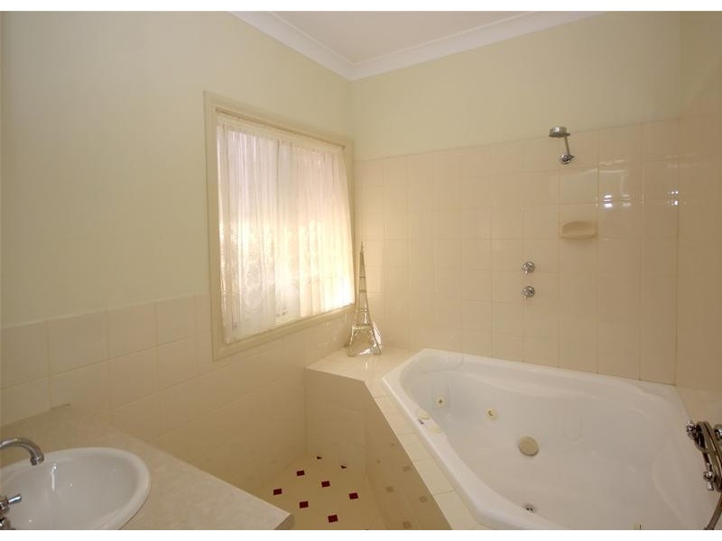 28 Condada Avenue, Park Holme SA 5043