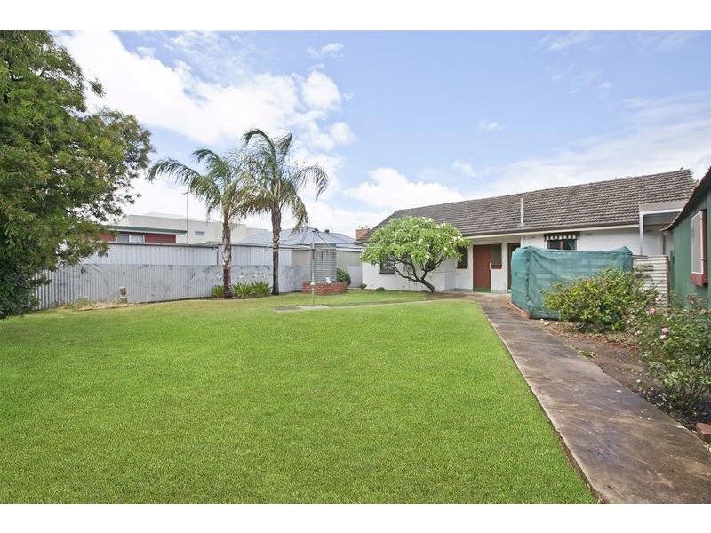 34 Hardy Avenue, Glengowrie SA 5044