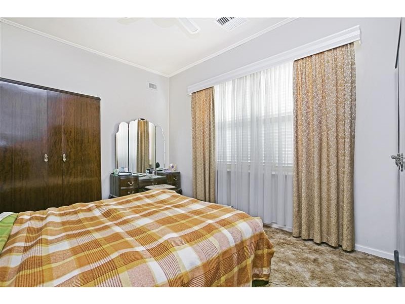 32 Pine Avenue, Novar Gardens SA 5040