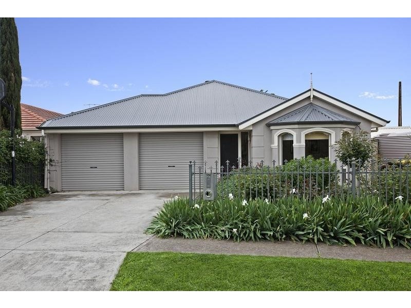 2B Fetlar Avenue, Marion SA 5043