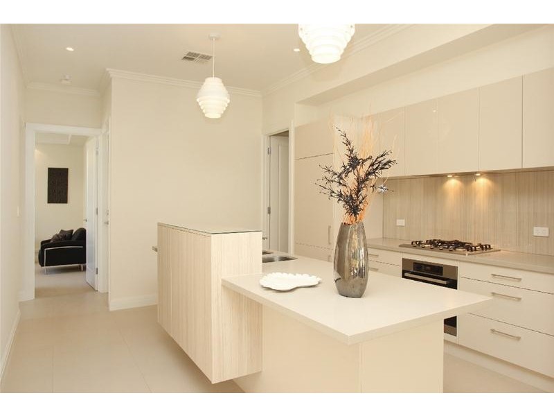 10 Cowper Street, Glenelg SA 5045