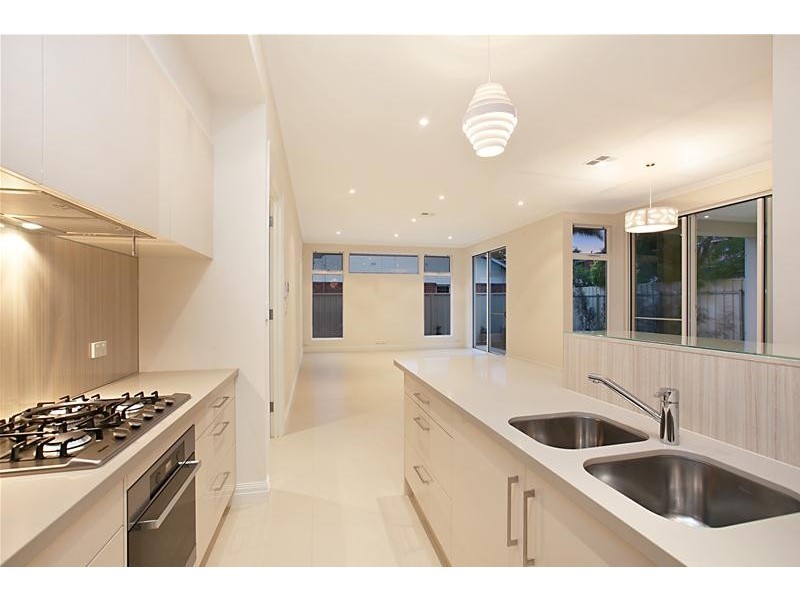 10 Cowper Street, Glenelg SA 5045