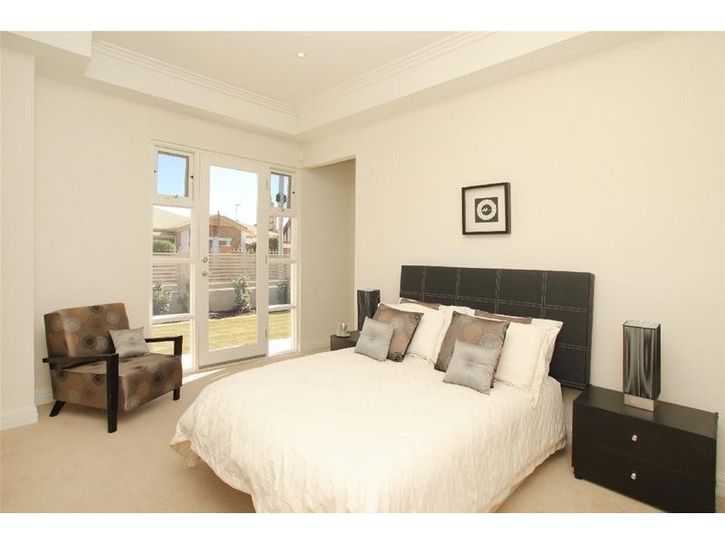 10 Cowper Street, Glenelg SA 5045