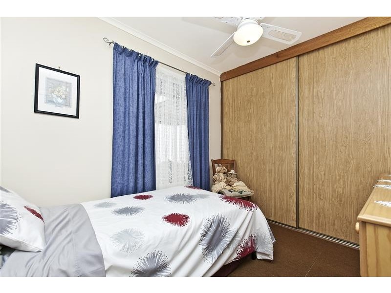 17 Helen Street, Christie Downs SA 5164