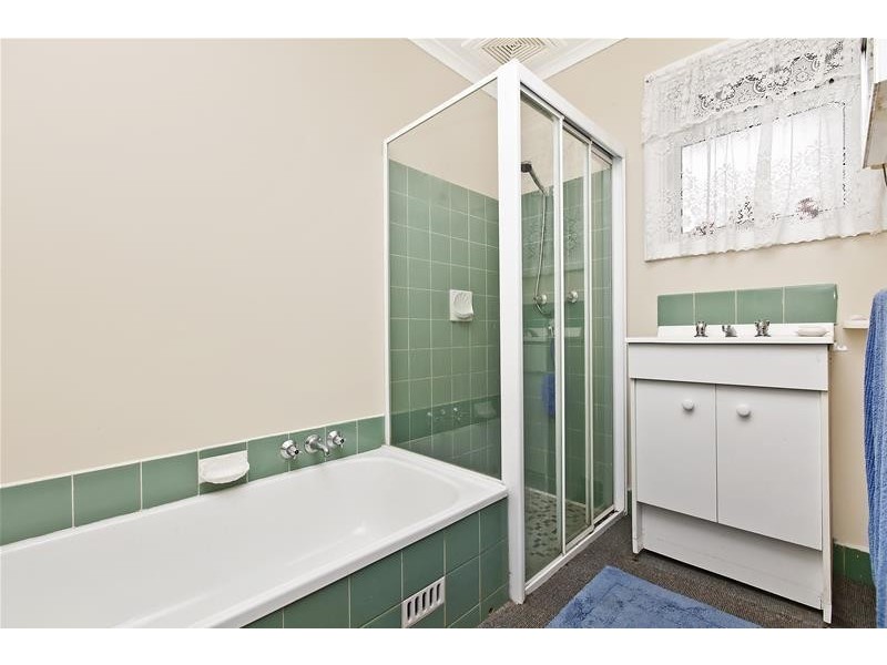 17 Helen Street, Christie Downs SA 5164