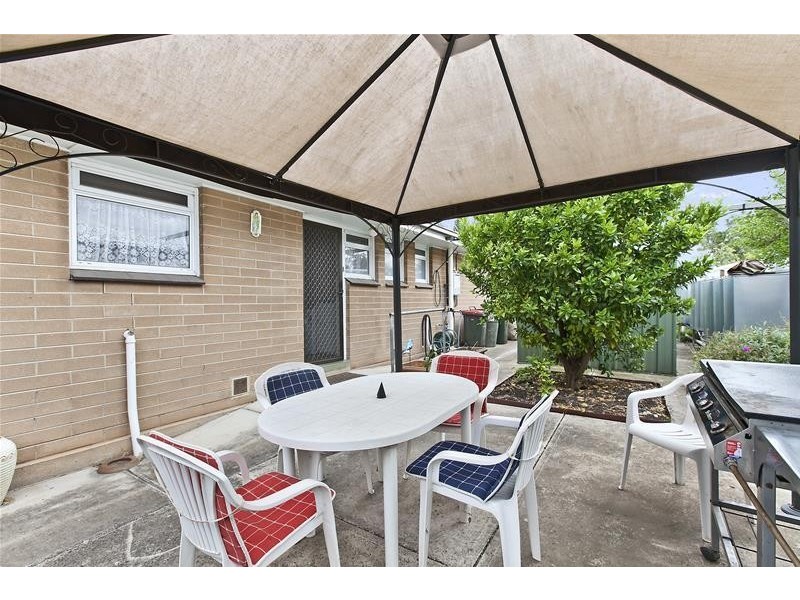 17 Helen Street, Christie Downs SA 5164