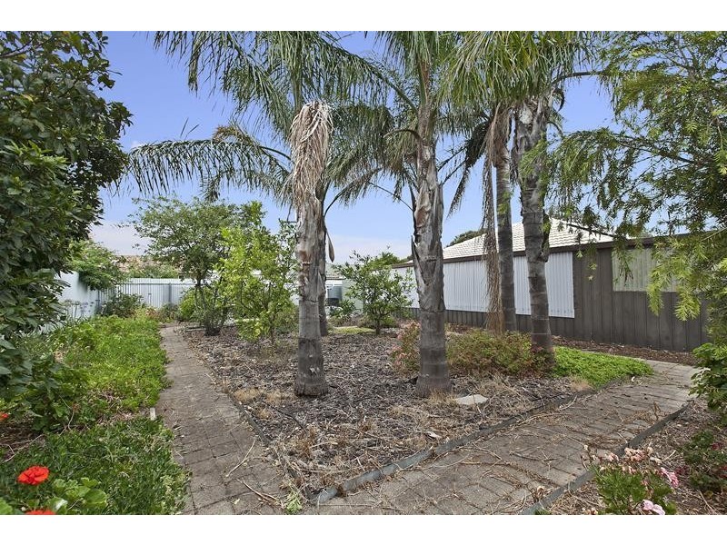 17 Helen Street, Christie Downs SA 5164