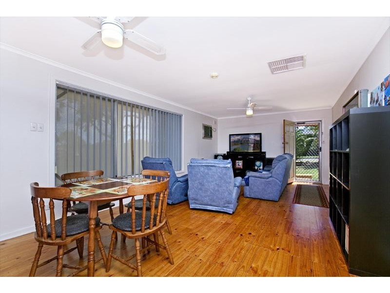 3 Felix Crescent, Morphett Vale SA 5162