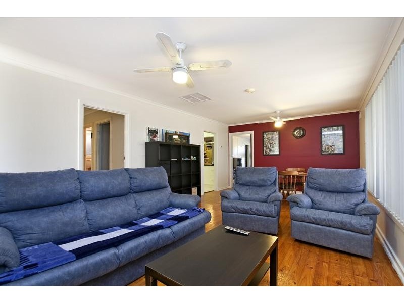 3 Felix Crescent, Morphett Vale SA 5162