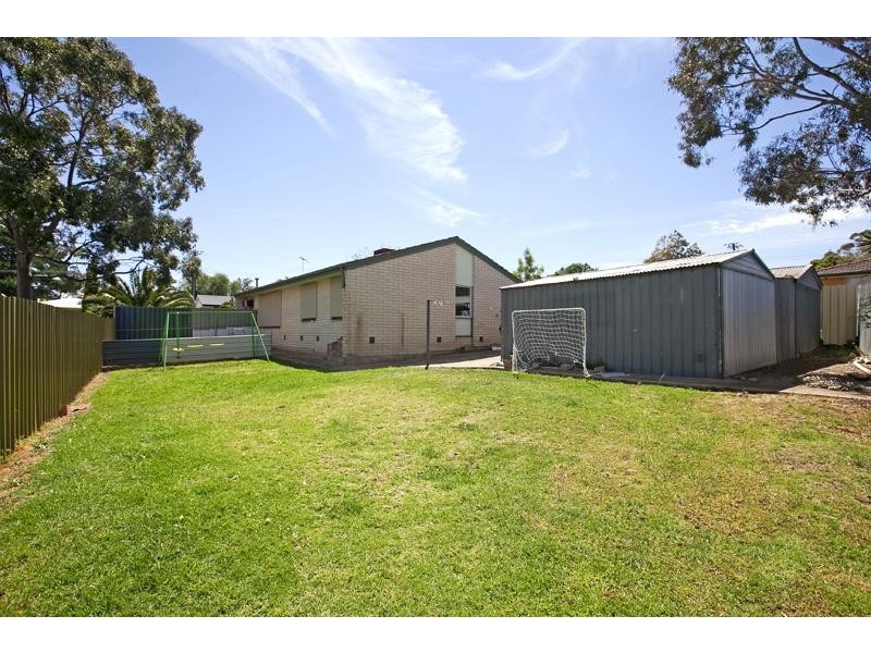3 Felix Crescent, Morphett Vale SA 5162