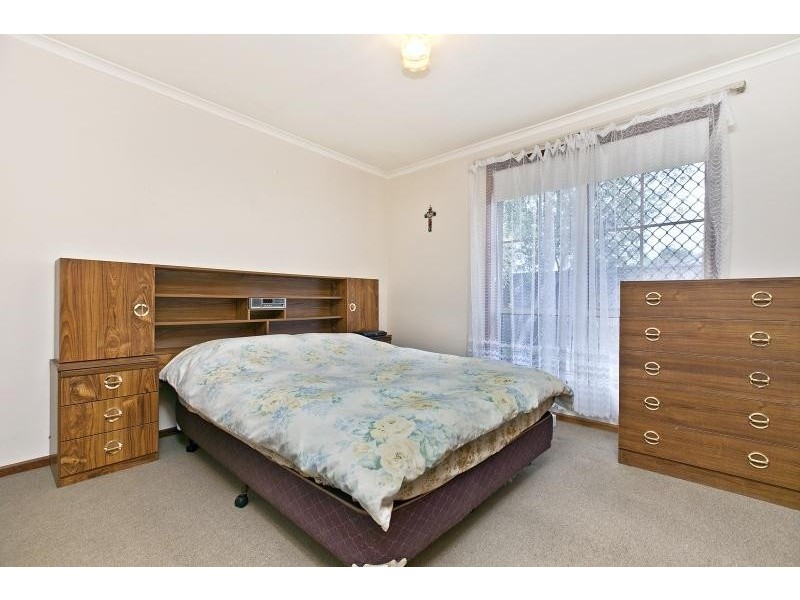 4 Walker Avenue, Clovelly Park SA 5042