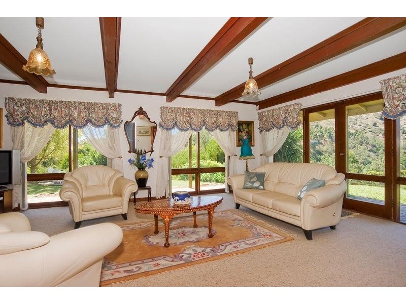 38 Hollands Creek Road, Cudlee Creek SA 5232