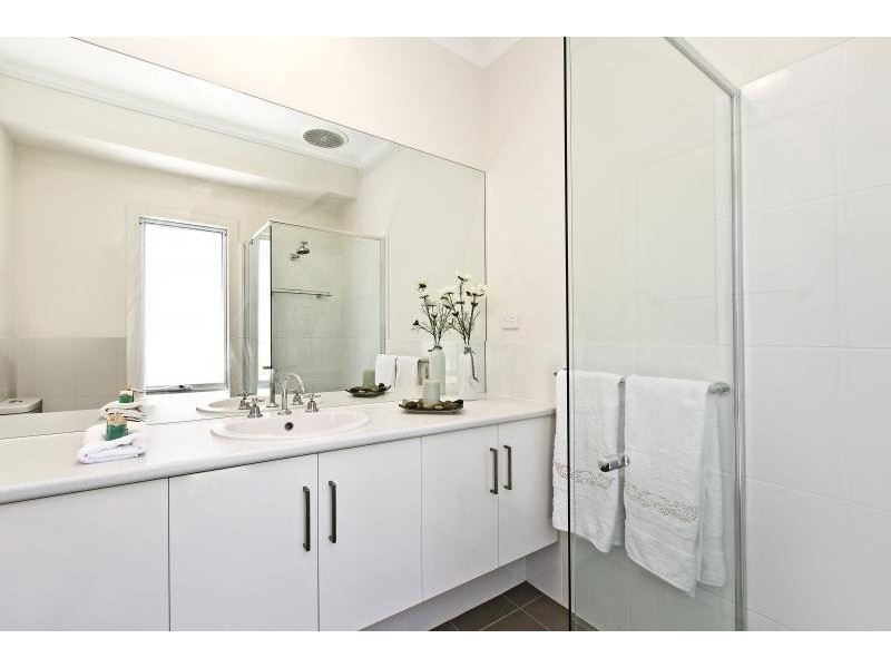 11 Sampson Road, Mitchell Park SA 5043