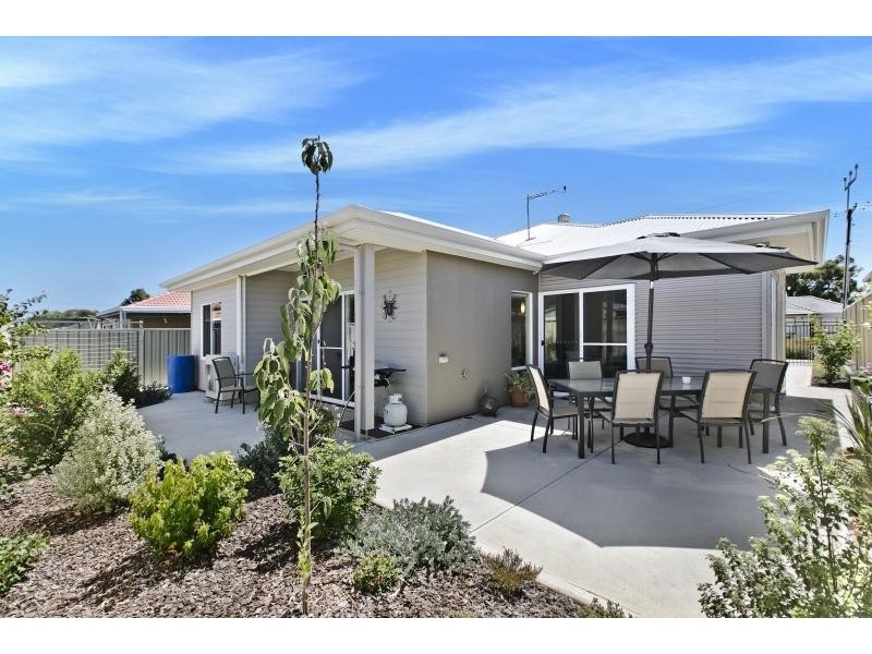 11 Sampson Road, Mitchell Park SA 5043