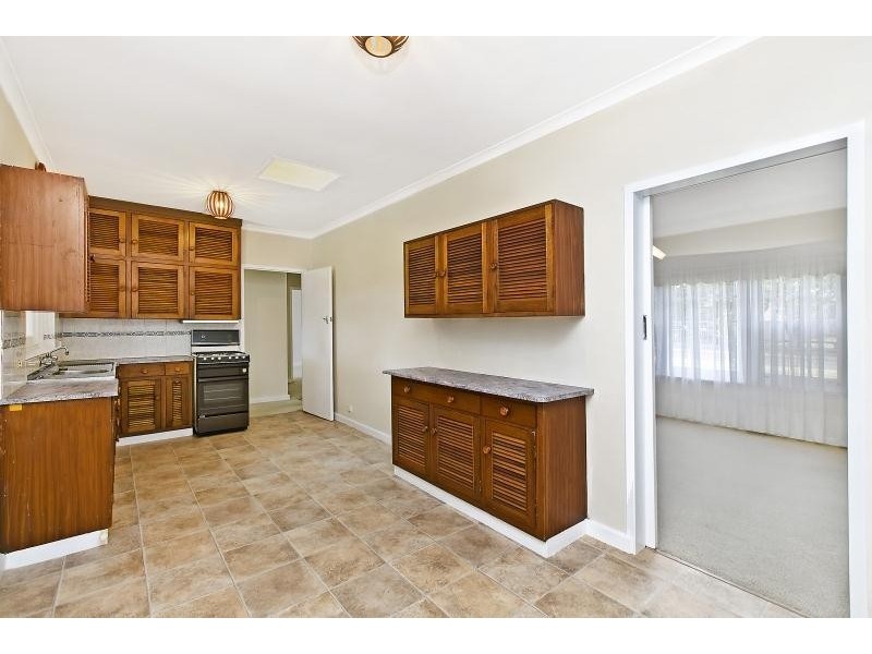 4 Peterson Avenue, Mitchell Park SA 5043