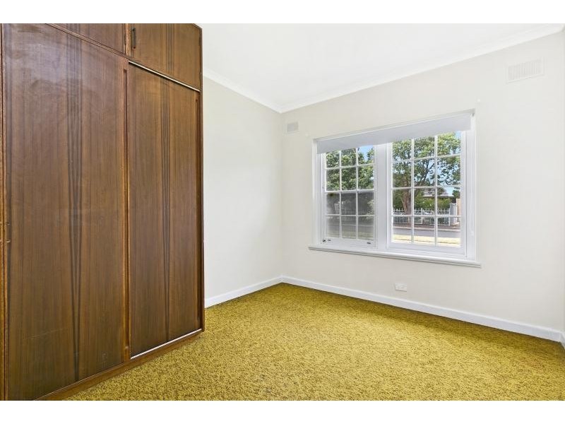 4 Peterson Avenue, Mitchell Park SA 5043