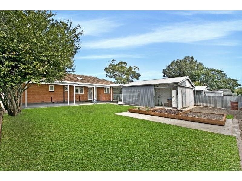 4 Peterson Avenue, Mitchell Park SA 5043