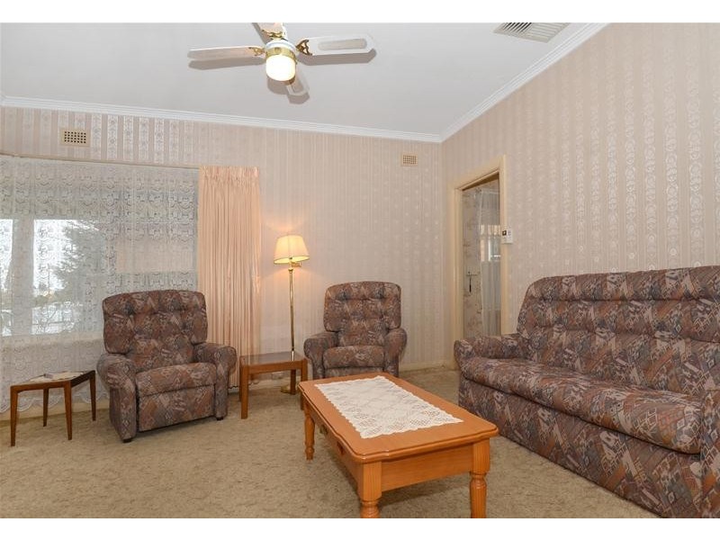 16 Neston Avenue, North Plympton SA 5037