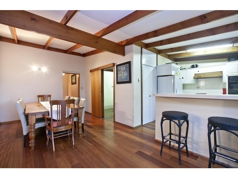 17 Glengarry Avenue, Glandore SA 5037