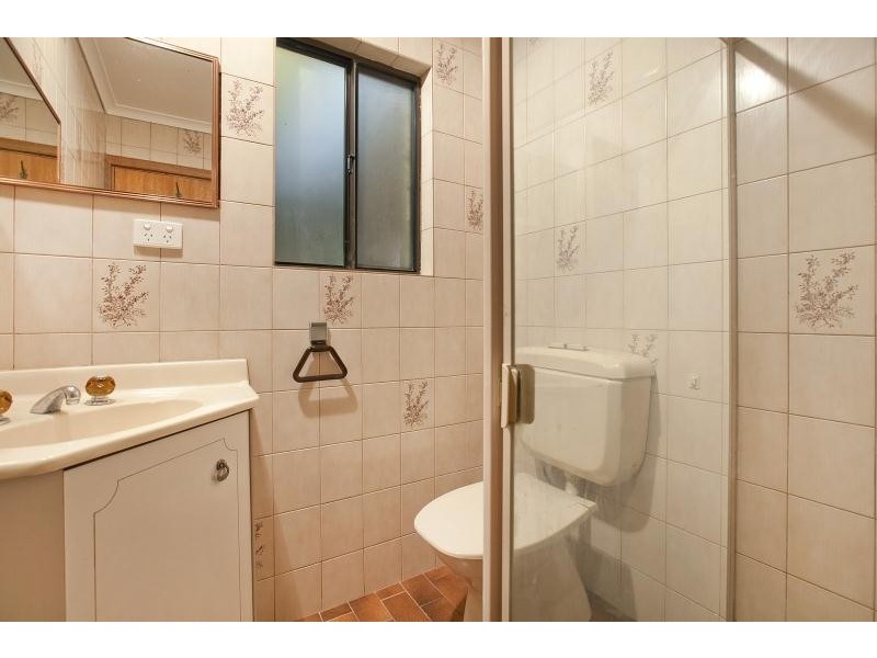 17 Glengarry Avenue, Glandore SA 5037