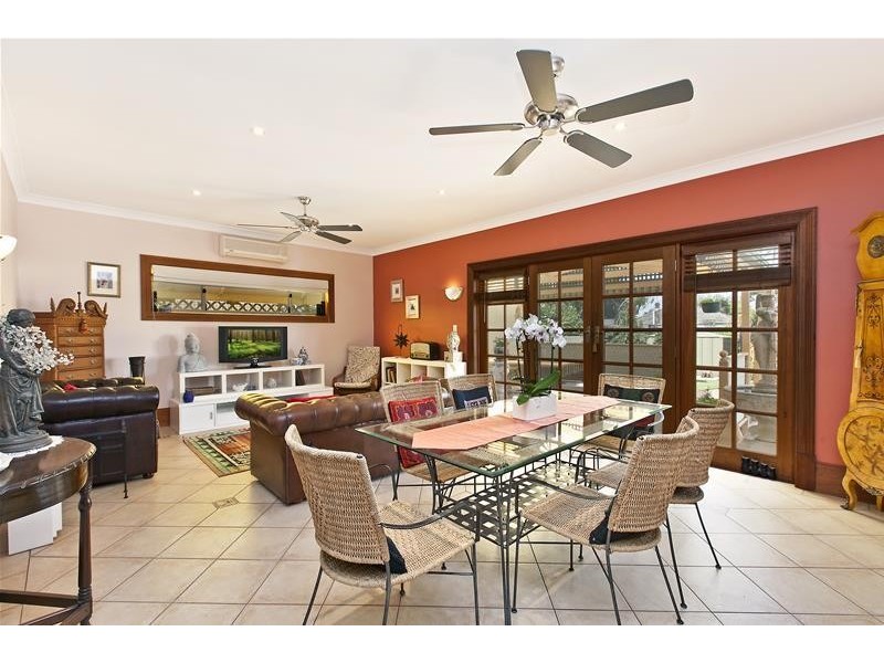 126 Military Road, Semaphore SA 5019