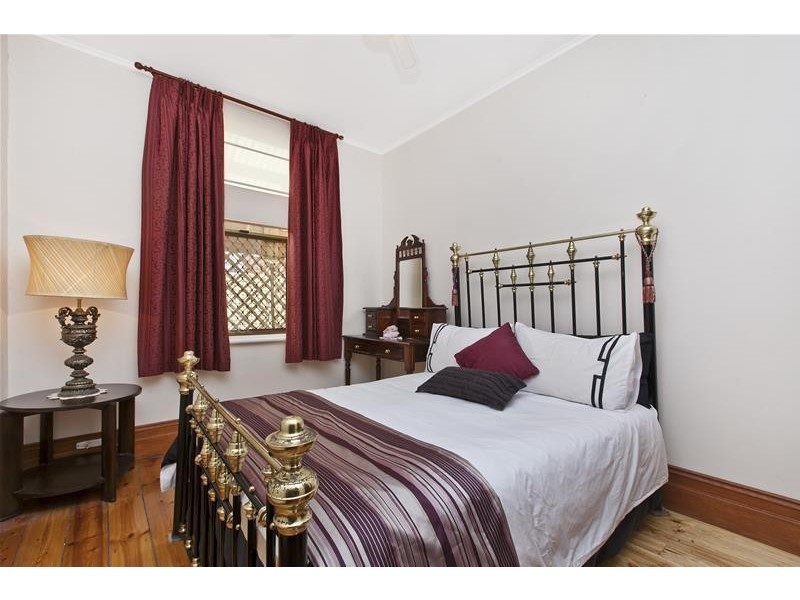 126 Military Road, Semaphore SA 5019