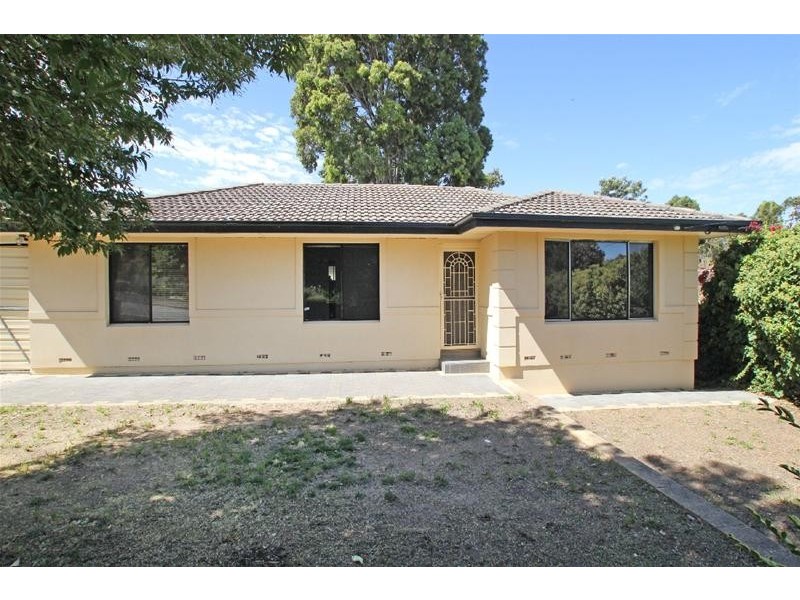 42 Arnold Drive, Hackham SA 5163