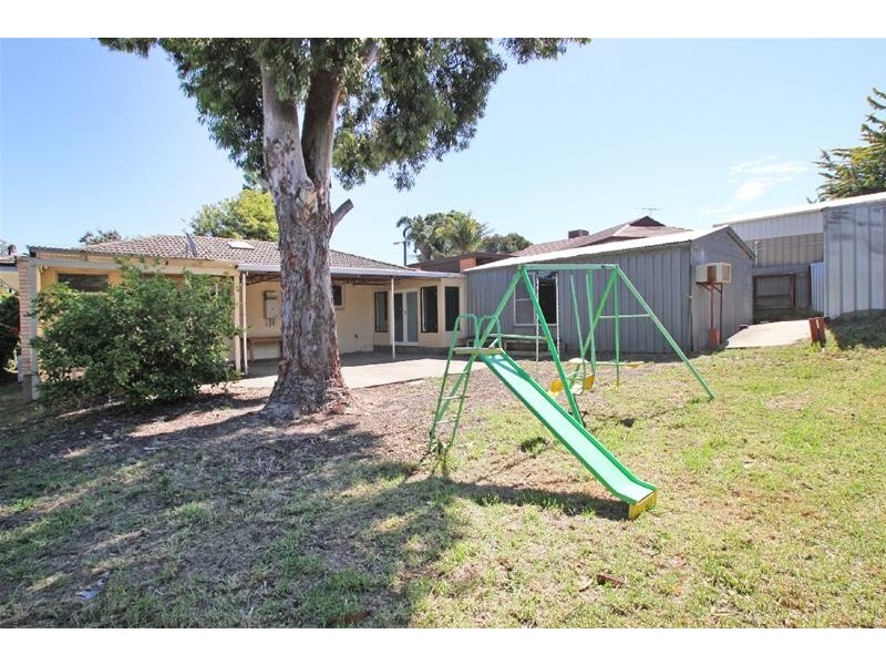 42 Arnold Drive, Hackham SA 5163