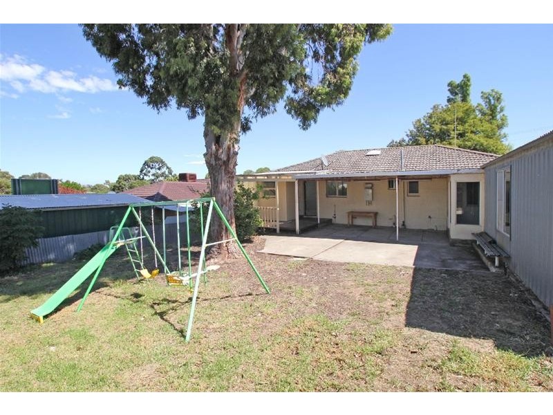 42 Arnold Drive, Hackham SA 5163