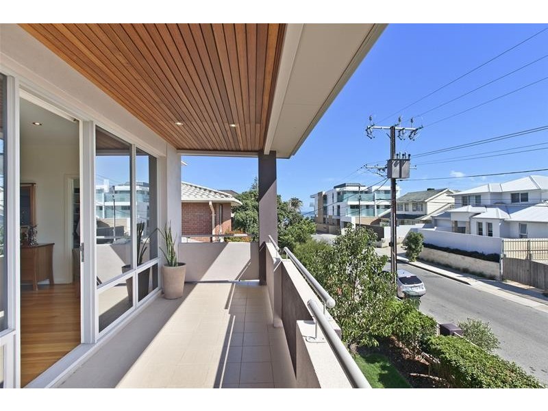 61 Downing Street, Hove SA 5048