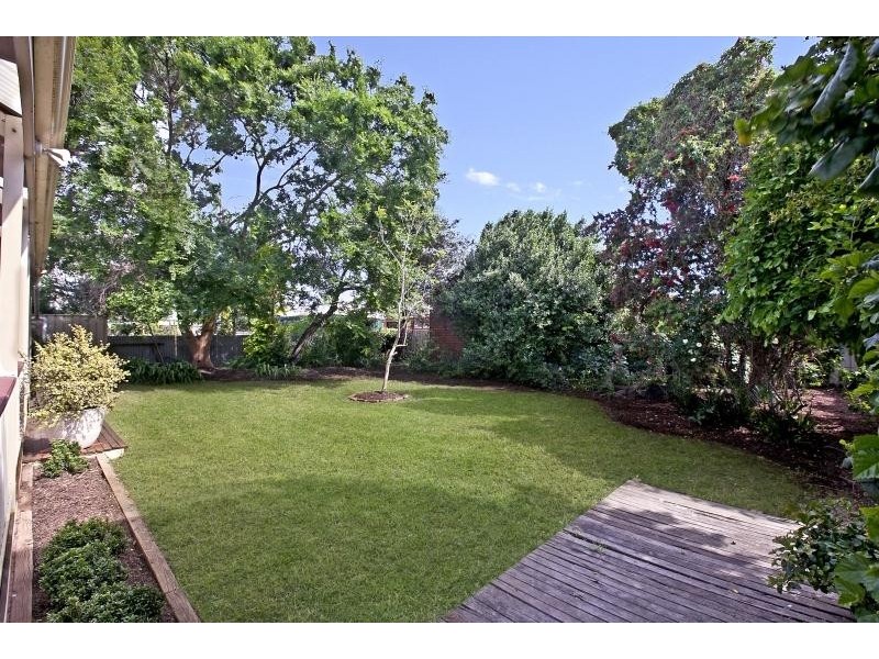 11 Kalyan Road, Glandore SA 5037