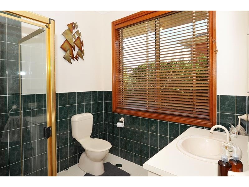 17 Gleneagles Road, Aberfoyle Park SA 5159