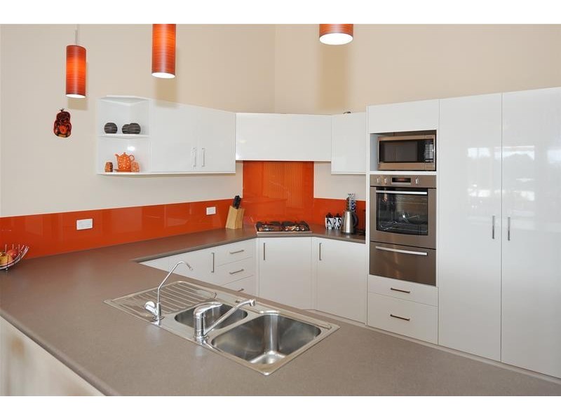 17 Gleneagles Road, Aberfoyle Park SA 5159