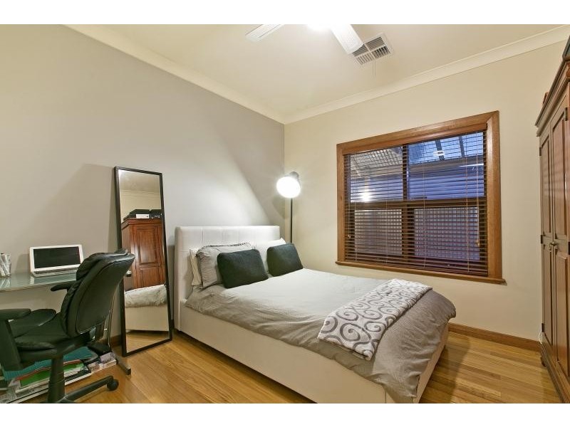 35 Albion Avenue, Glandore SA 5037