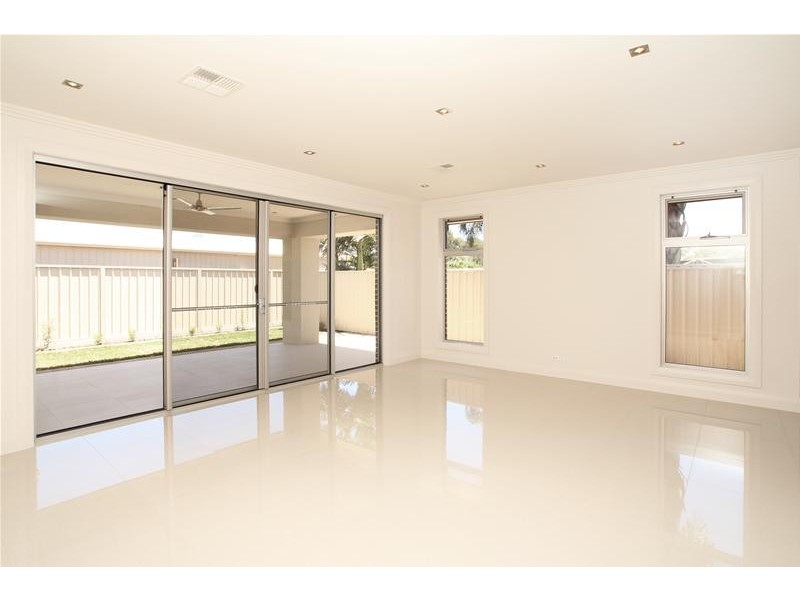 16a Somerset Avenue, Fulham Gardens SA 5024