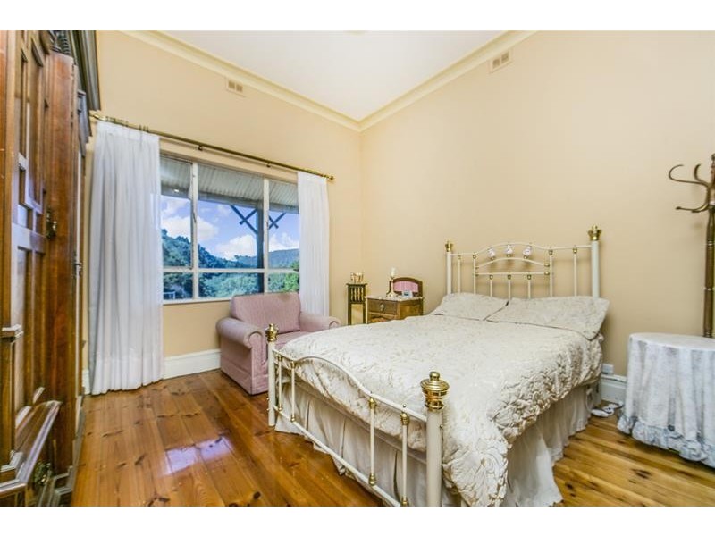 22 Hollands Creek Road, Cudlee Creek SA 5232