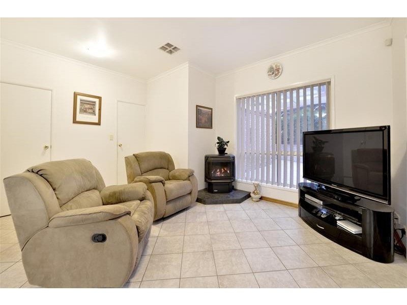 18 Brampton Court, Hallett Cove SA 5158