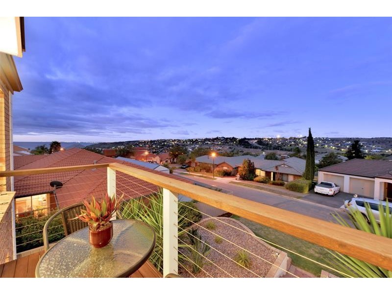 18 Brampton Court, Hallett Cove SA 5158