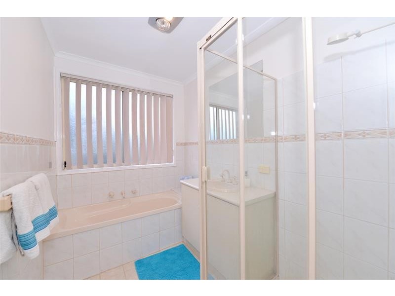 18 Brampton Court, Hallett Cove SA 5158