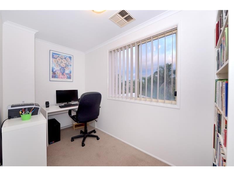 18 Brampton Court, Hallett Cove SA 5158