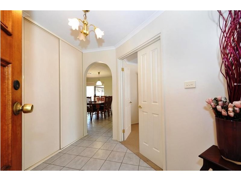 13 Aish Court, Woodcroft SA 5162