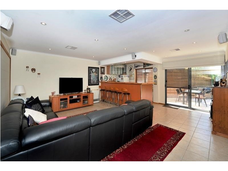 13 Aish Court, Woodcroft SA 5162