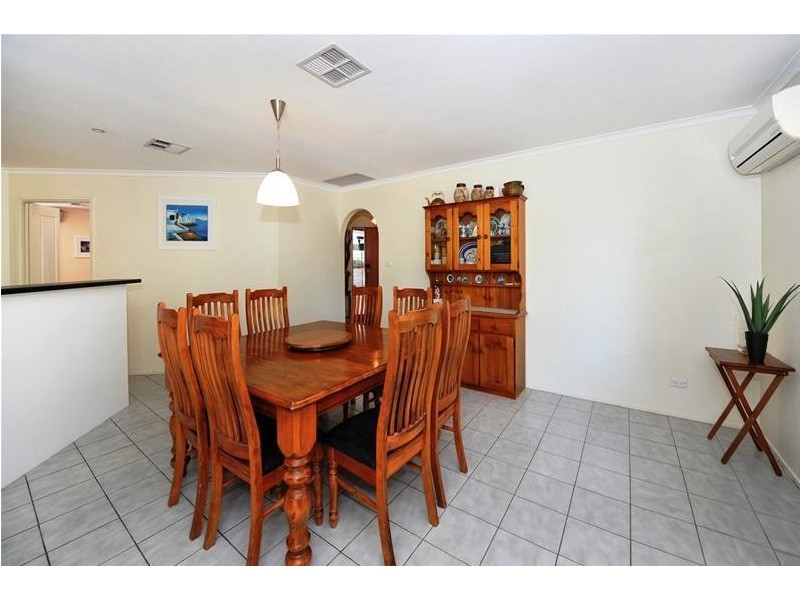 13 Aish Court, Woodcroft SA 5162