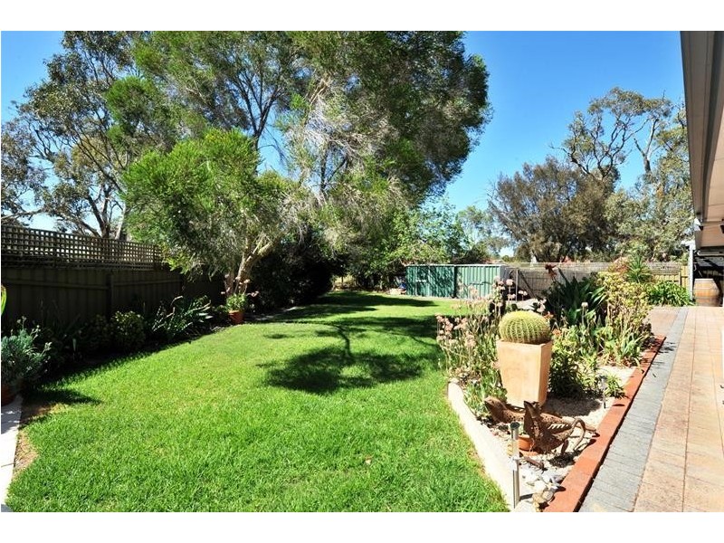 13 Aish Court, Woodcroft SA 5162