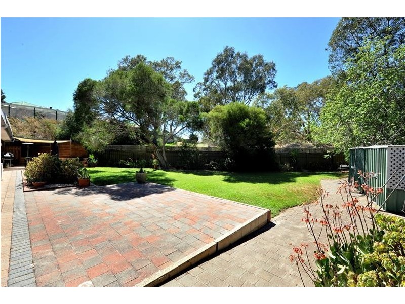 13 Aish Court, Woodcroft SA 5162