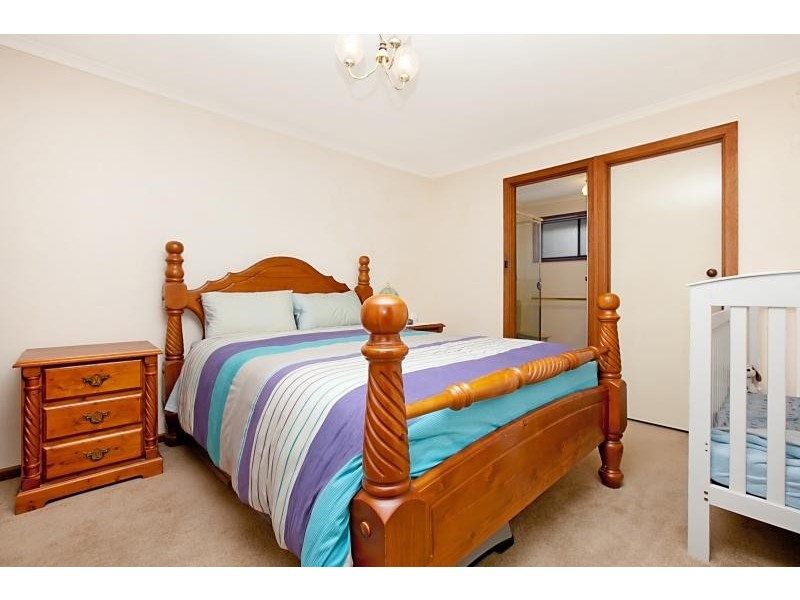 22 Haven Road, Aberfoyle Park SA 5159