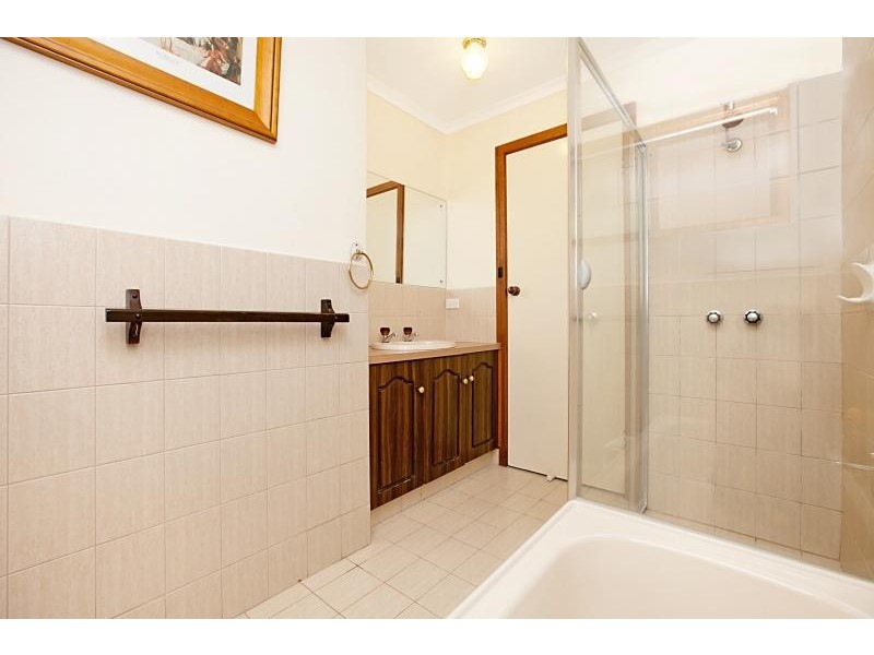 22 Haven Road, Aberfoyle Park SA 5159