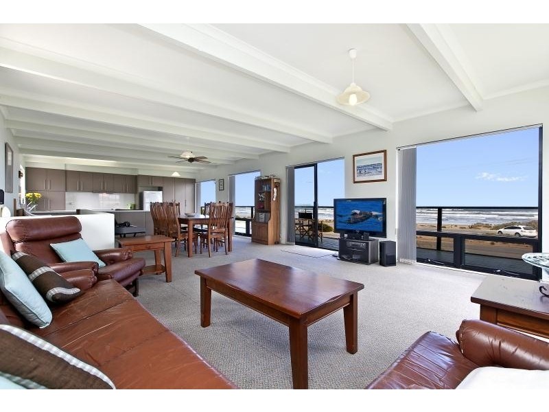 228 Surfers Parade, Middleton SA 5213