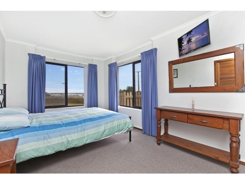 228 Surfers Parade, Middleton SA 5213